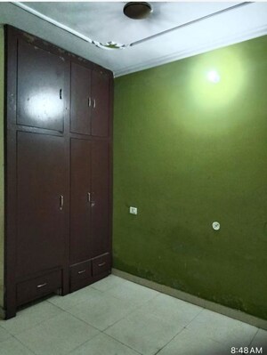 Room in 2 BHK Builder Floor at Unitech Southcity Gardens, Raebareli Road – for Rent