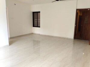 Room in 2 BHK Apartment at Jiten Apartment, Andheri West – for Sale