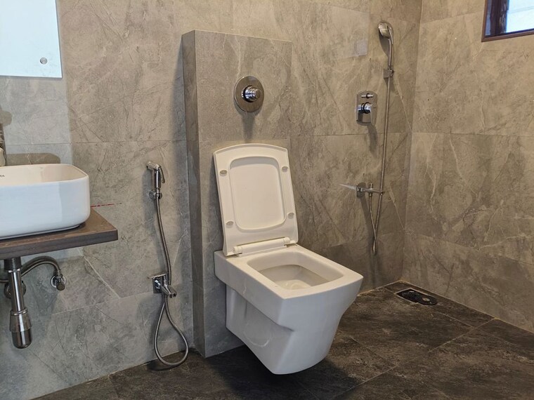 Bathroom, jiten-apartment 2 Bedroom 640 Sq.Ft. Apartment In Andheri West Mumbai 10624049