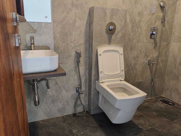 Bathroom, jiten-apartment 2 Bedroom 640 Sq.Ft. Apartment In Andheri West Mumbai 10624049