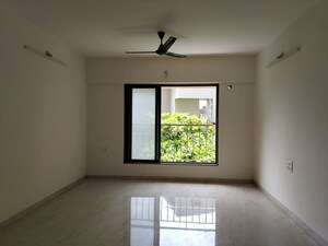 Room in 2 BHK Apartment at Jiten Apartment, Andheri West – for Sale