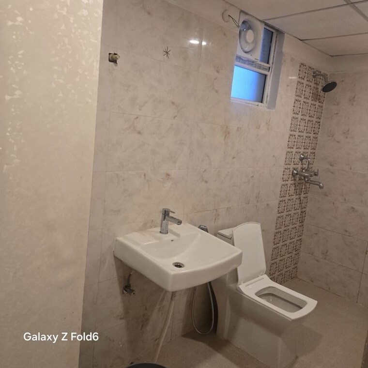 Bathroom, south city Commercial Office Space 4500 Sq.Ft. In South City Lucknow 10624061