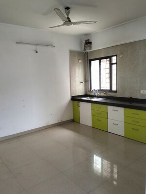 Room in 3 BHK Apartment at PGD Pinnacle, Mundhwa – for Rent