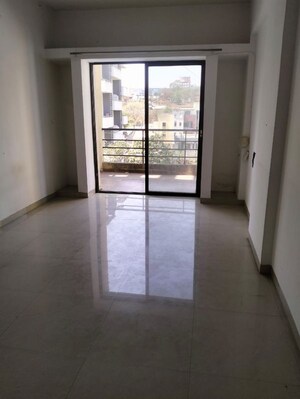 Room in 3 BHK Apartment at PGD Pinnacle, Mundhwa – for Rent