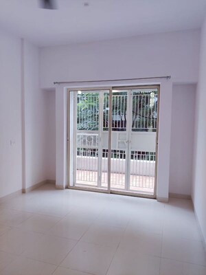 Room in 3 BHK Apartment at Magarpatta Grevillea, Hadapsar – for Rent