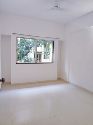 2 BHK Apartment For Rent in Magarpatta City Roystonea, Hadapsar