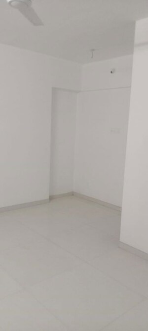 Room in 2 BHK Apartment at PNK Imperial Heights, Mira Road East – for Rent