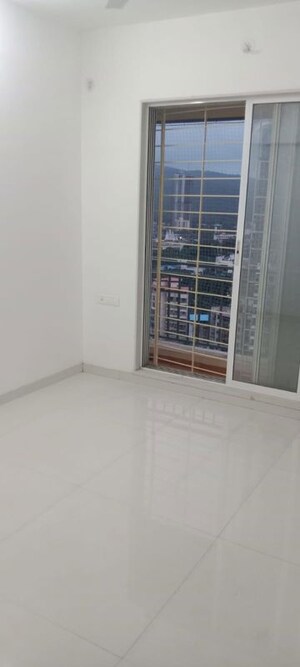 Room in 2 BHK Apartment at PNK Imperial Heights, Mira Road East – for Rent