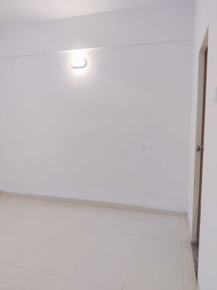 Room, magarpatta-sylvania 2 Bedroom 850 Sq.Ft. Apartment In Hadapsar Pune 10624128