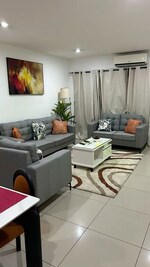 1400 Sq.Ft. Pg in Vibhuti Khand