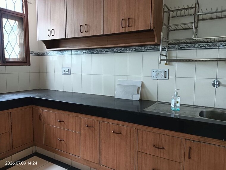 Kitchen, sector 52 2 Bedroom 1200 Sq.Ft. Builder Floor In Sector 52 Gurgaon 10624124