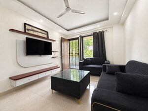 Living Room in 3 BHK Builder Floor at Ardee City, Sector 52 – for Rent