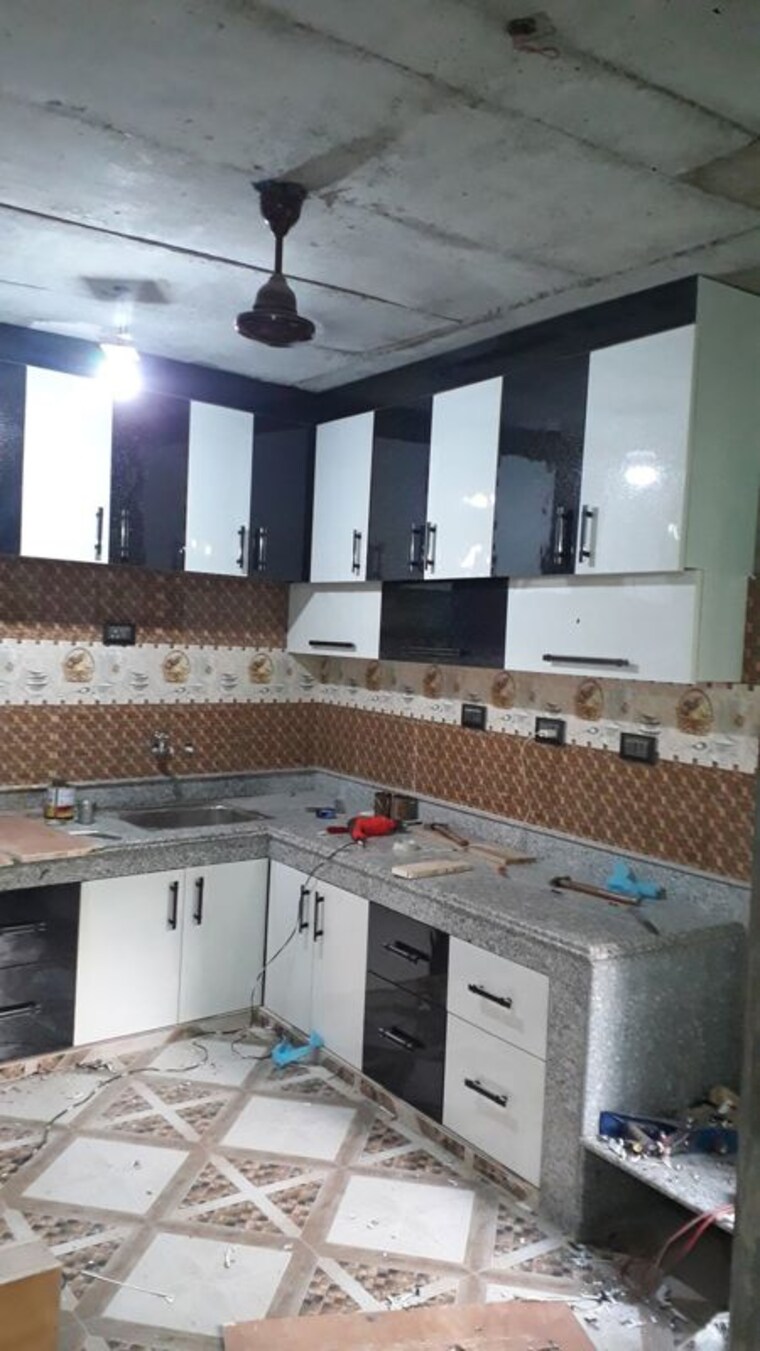 Kitchen, vineet khand 6 Pg For Girls In Vineet Khand 6 10624164