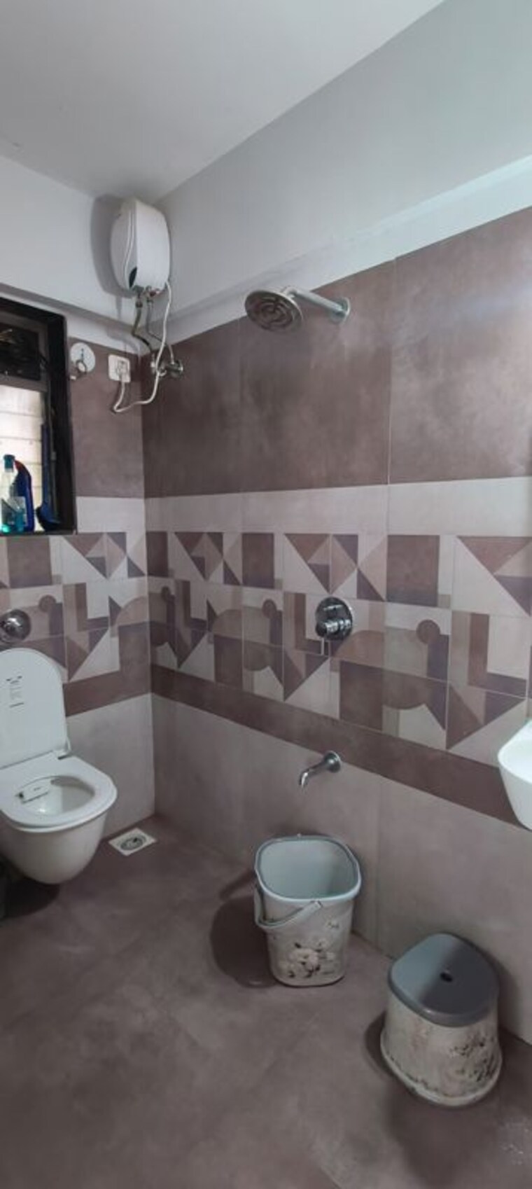 Bathroom, babhai naka 1 Bedroom 411 Sq.Ft. Apartment In Babhai Naka Mumbai 10624162