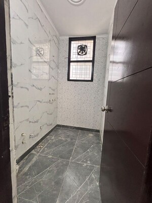 Bathroom in 2 BHK Builder Floor at Green Fields Colony – for Rent