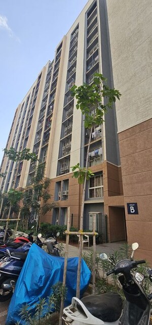  Apartment For Sale in Dombivli East