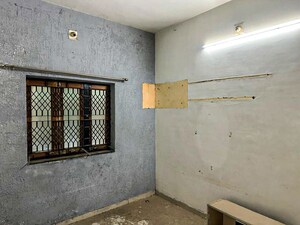 Room in  Independent House at Khokhra – for Sale