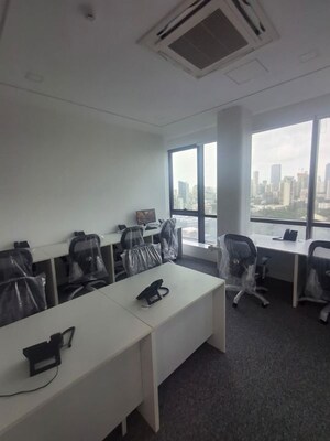 Team Area in  Office Space at Sunshine Tower Dadar, Dadar West – for Sale