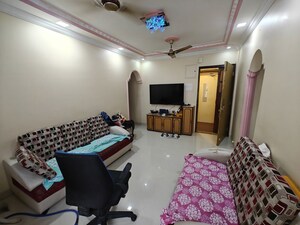 Bedroom in 2 BHK Apartment at Mahaveer Tower, Worli – for Rent