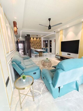2 BHK 818 Sq.Ft. Apartment in Dimples 73 East