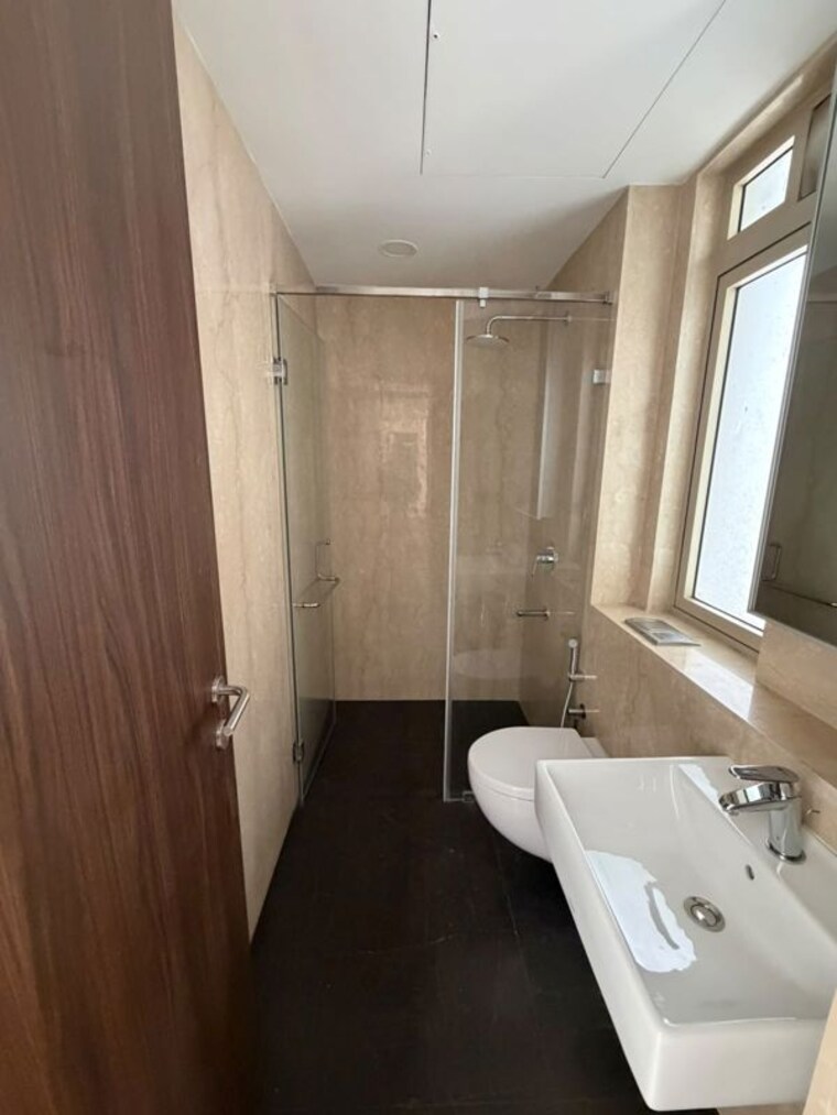 Bathroom, lodha-the-park 3 Bedroom 1254 Sq.Ft. Apartment In Worli Mumbai 10612939