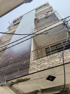  Apartment For Sale in Loni