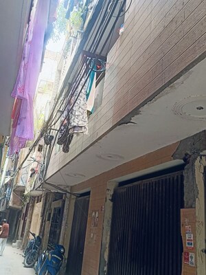 Builder Floor For Sale in West Delhi