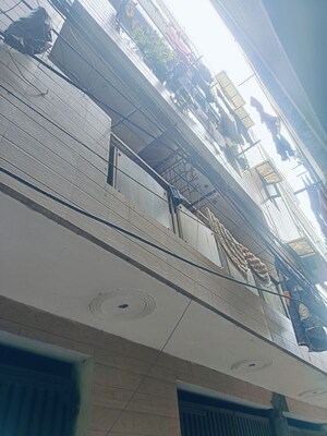  Builder Floor – Exterior View View at West Delhi - for Sale
