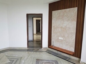 Room in 4 BHK Apartment at Motia Citi Royal Business Park, Ambala Highway – for Rent