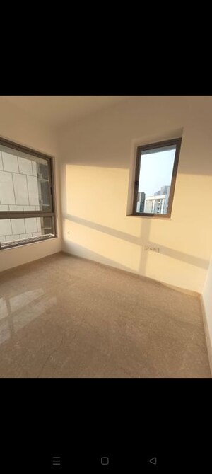 Room in 3 BHK Apartment at Kalpataru Immensa, Kolshet Road – for Sale