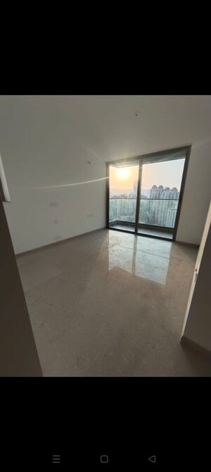 Room in 3 BHK Apartment at Kalpataru Immensa, Kolshet Road – for Sale