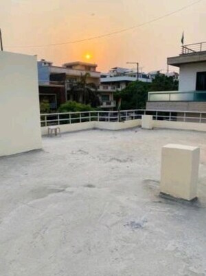 3 BHK Independent House – Exterior View View at Sector 44 - for Rent