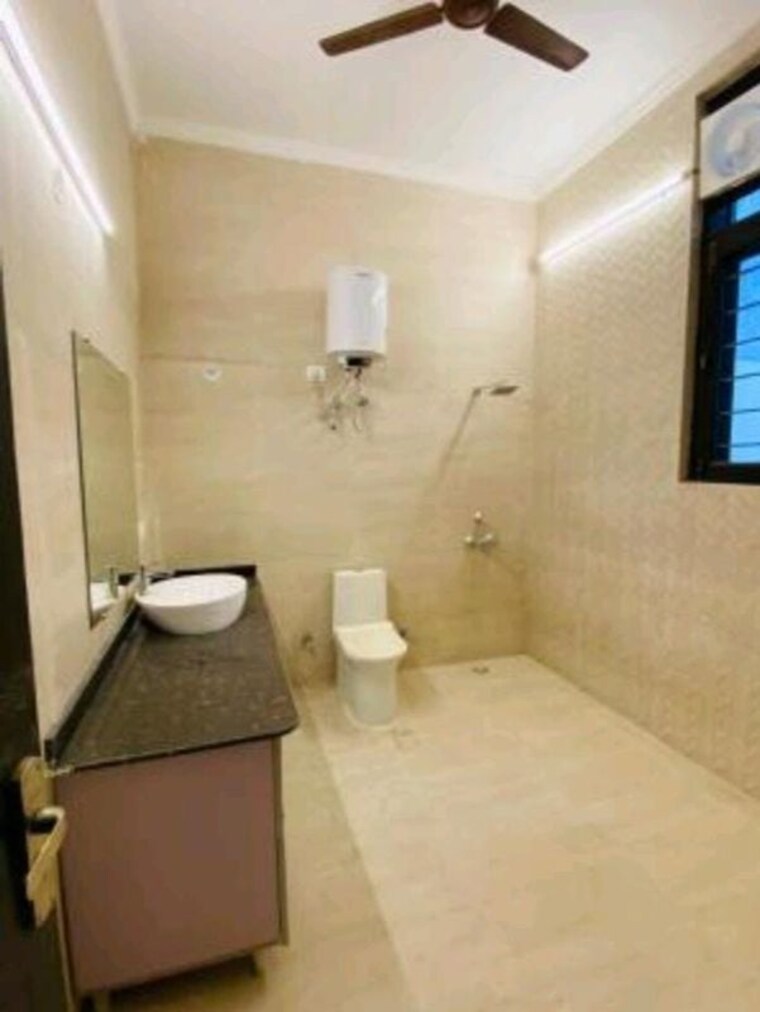 Bathroom, rwa-apartments-sector-20 3 Bedroom 120 Sq.Mt. Independent House In Sector 20 Noida 10624427