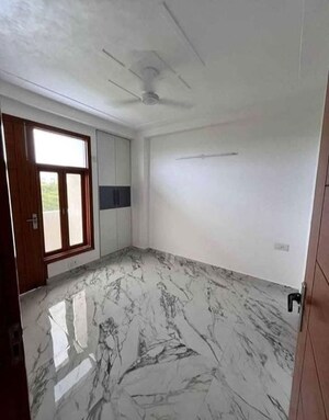 Bedroom in 2 BHK Apartment at Chattarpur – for Rent