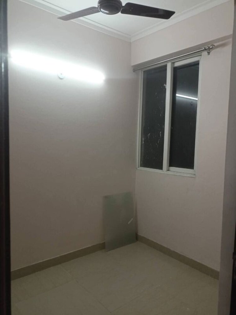Room, amrapali-verona-heights 3 Bedroom 1220 Sq.Ft. Apartment In Tech Zone 4 Greater Noida Greater Noida 10624488