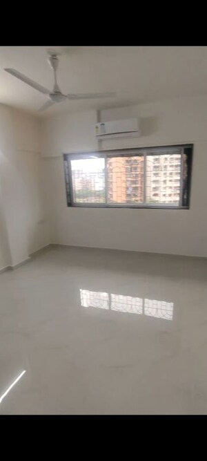 Room in 3 BHK Apartment at Jalvayu Vihar Powai, Powai – for Rent