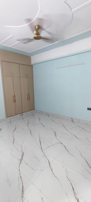 Room in 4 BHK Independent House at Canal Road – for Sale