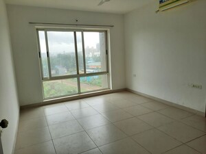 Room in 2 BHK Apartment at Gulmohar Queenstown, Kharadi – for Sale