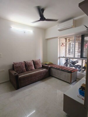 Bedroom in 1 BHK Apartment at Lodha Amara, Kolshet Road – for Rent
