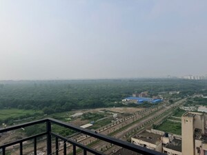 Swimming Pool in 3.5 BHK Apartment at Water Works – for Rent