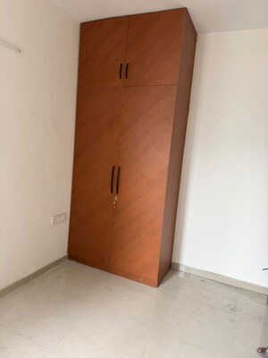 Room in 3.5 BHK Apartment at Water Works – for Rent