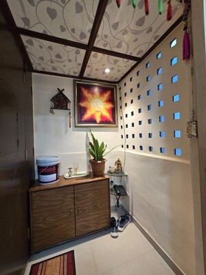  2 BHK Apartment at Andheri West – for Rent
