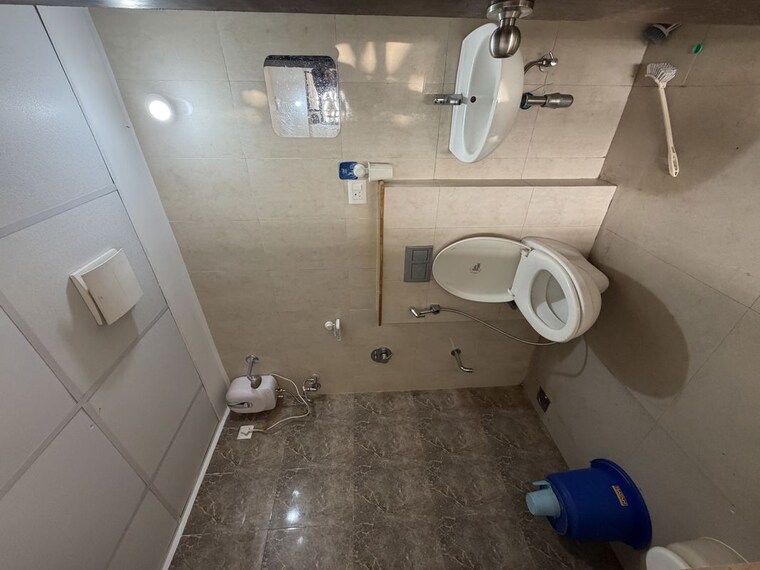 Bathroom, lodha-downtown 2 Bedroom 669 Sq.Ft. Apartment In Dombivli East Thane 10624666