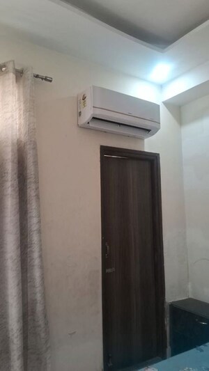 Building Lobby in 3 BHK Builder Floor at Lake View Complex, Dhakoli – for Rent
