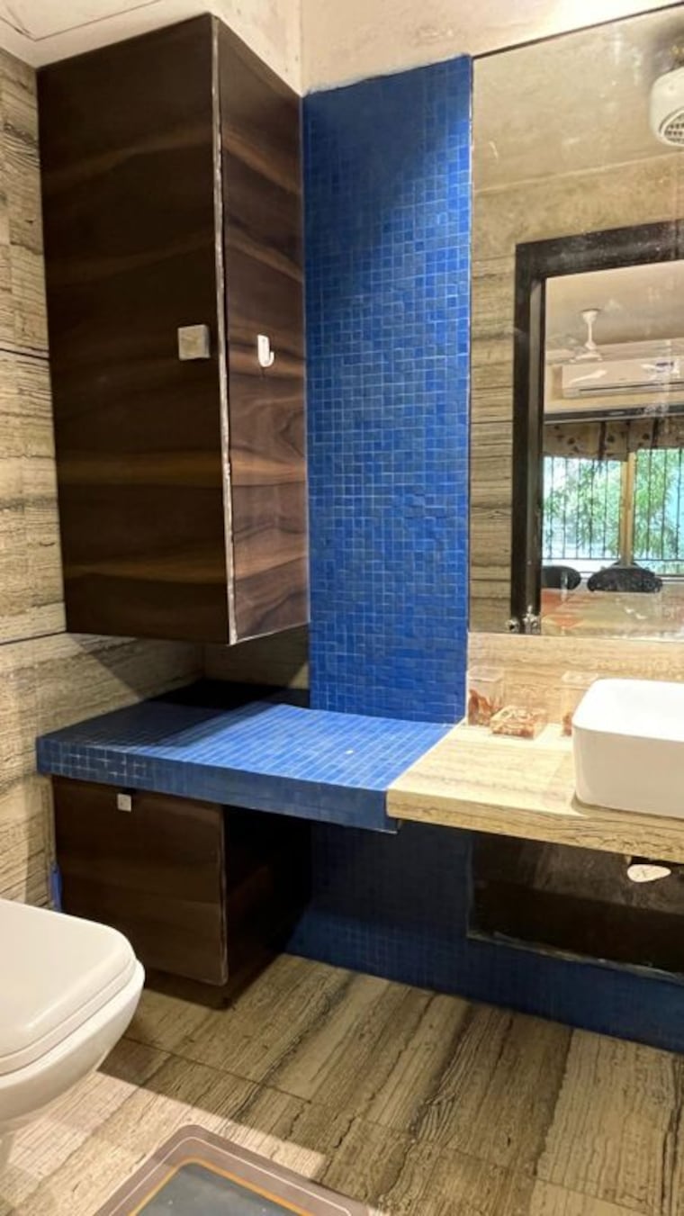 Bathroom, skg-259-park-crest 3 Bedroom 1935 Sq.Ft. Apartment In Khar West Mumbai 10624670