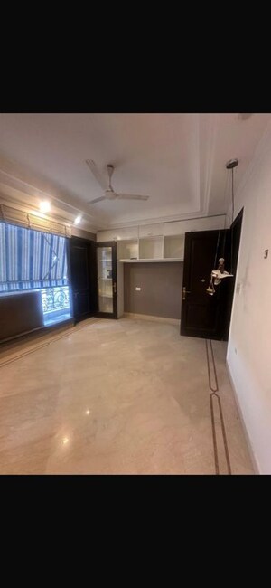 Room in 4 BHK Builder Floor at Greater Kailash I – for Rent
