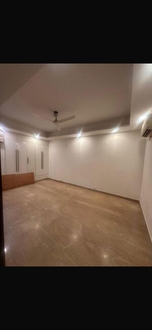 Room in 4 BHK Builder Floor at Greater Kailash I – for Rent