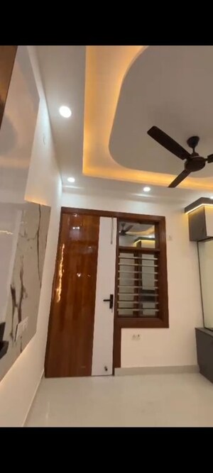 Furnished Amenities in 2 BHK Builder Floor at Vijay Enclave – for Sale