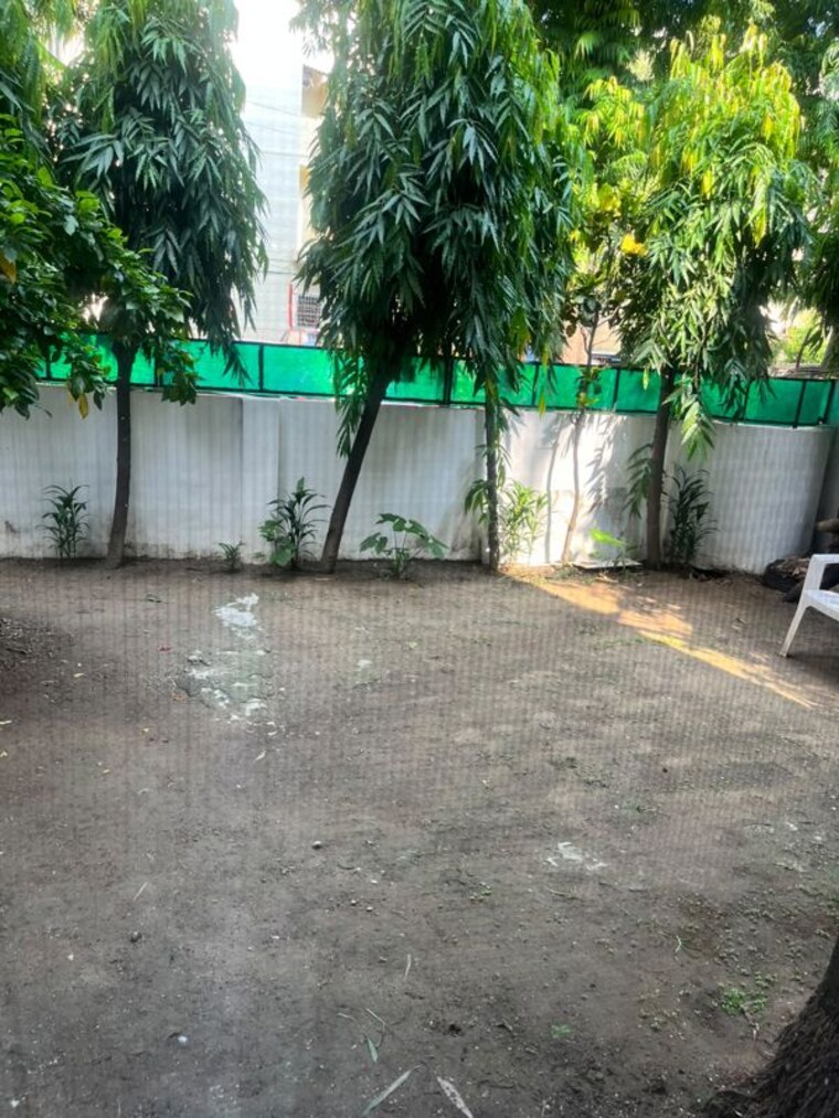 Parking, saket 3 Bedroom 1600 Sq.Ft. Builder Floor In Saket Delhi 10624687