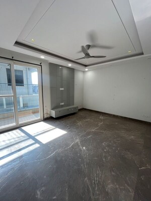  Office Space For Rent in Punjabi Bagh West